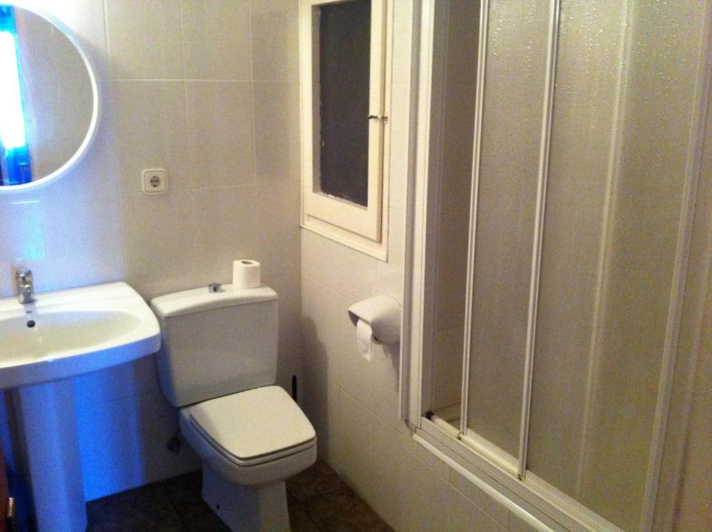 Hostal German El Port De La Selva Номер фото