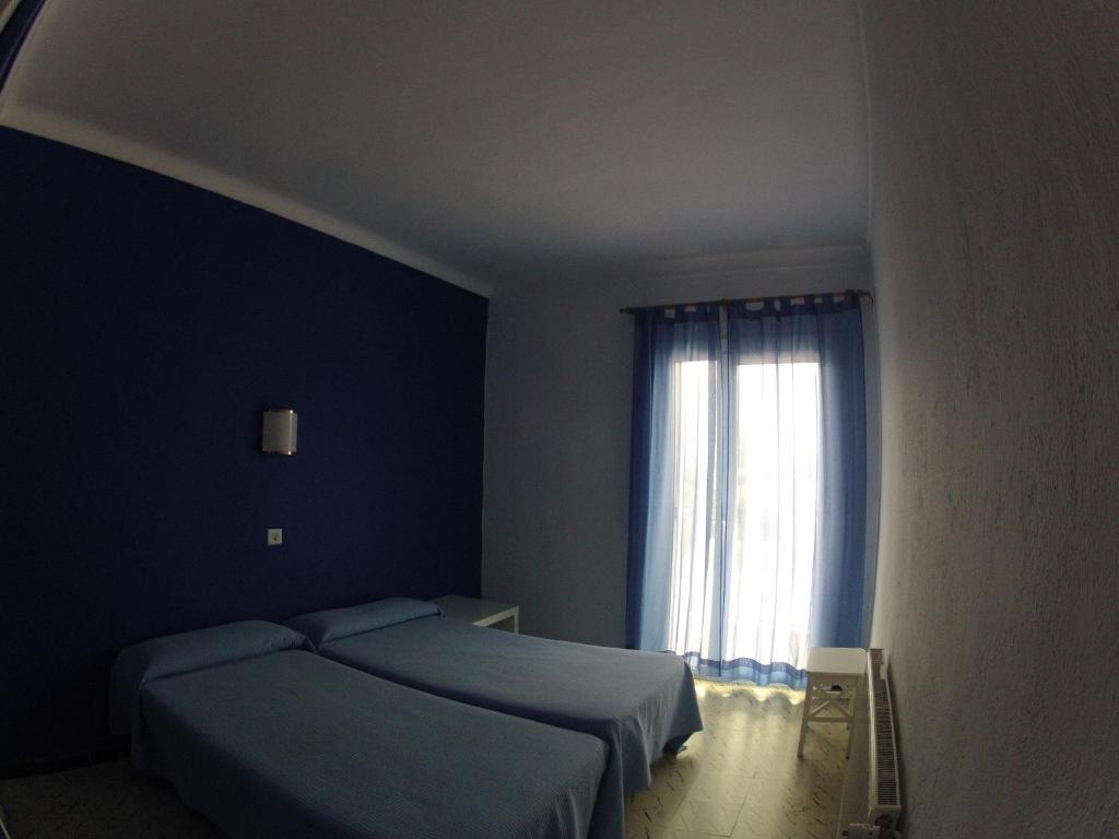 Hostal German El Port De La Selva Номер фото